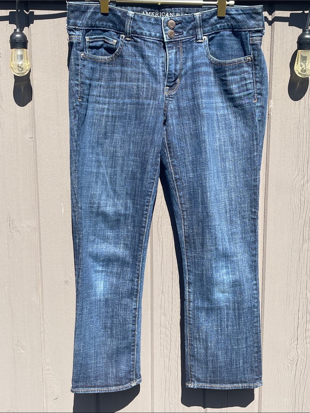 American Eagle Outfitters Women’s Dark Blue Cropped Jeans